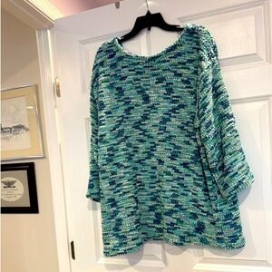 NWT RUBY RD.. Shades of blue, green & white! Wonderful drape. Soft,soft,soft!